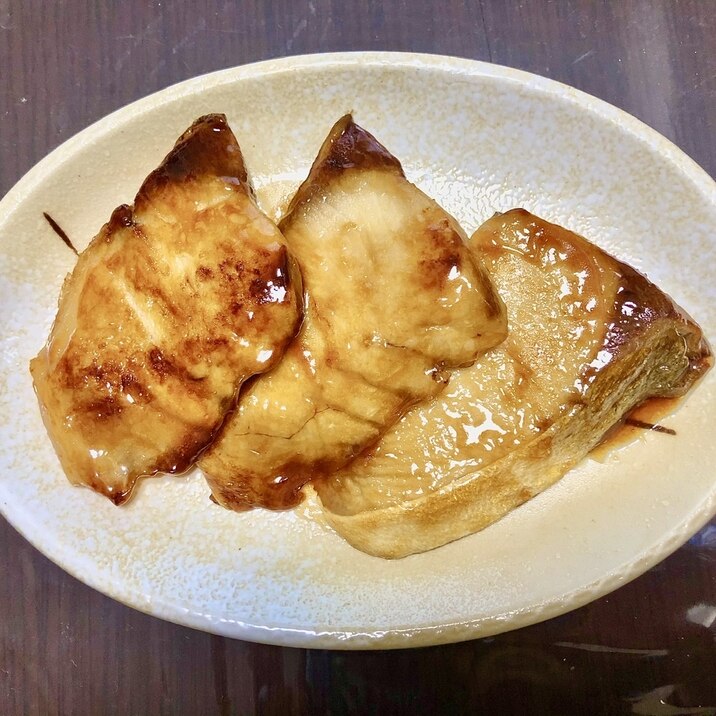 万能おかず♪ぶりの照り焼き